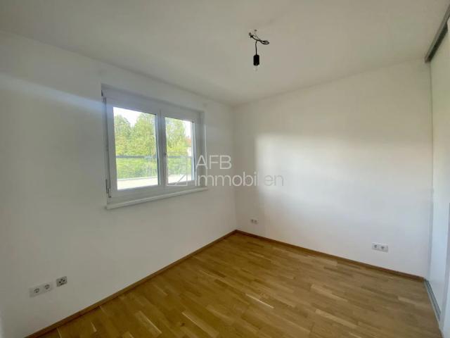 Moderne 2 Zimmerwohnung mit großem Balkon und Carport in Graz Mariatrost