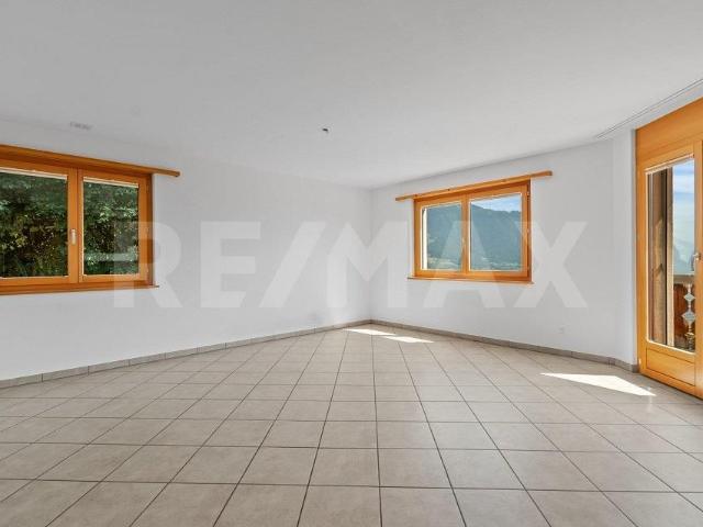 Moderne 2½ Zimmerwohnung mit herrlicher Aussicht in Mastrils