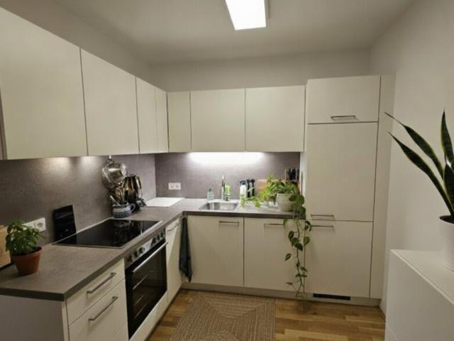 Moderne 2 Zimmerwohnung mit Loggia im Erdgeschoss