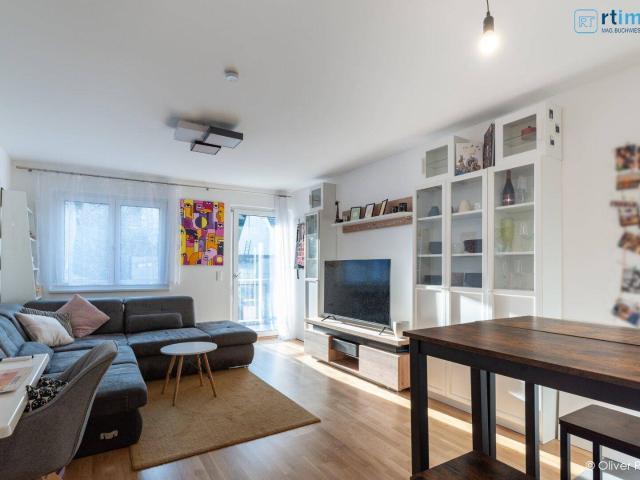 MODERNE 2 ZIMMERWOHNUNG MIT SONNIGEM BALKON