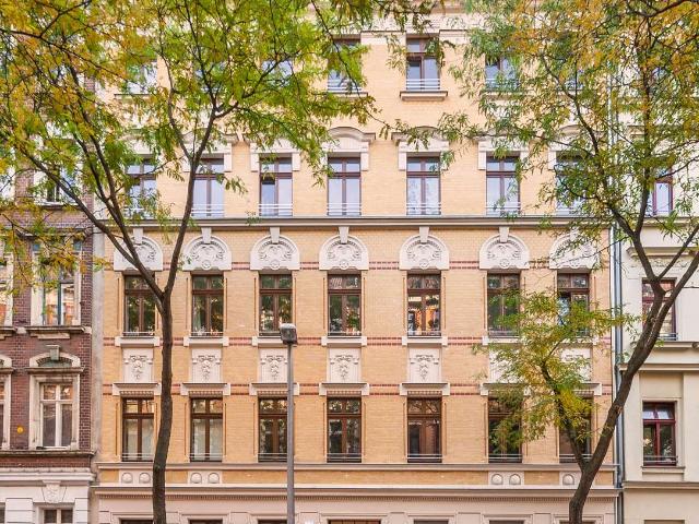 Moderne 2 Zimmerwohnung mit Terrasse im sanierten Altbau WE02