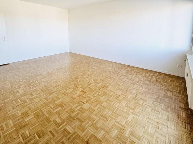 Moderne 2 Zimmerwohung im Ostring!