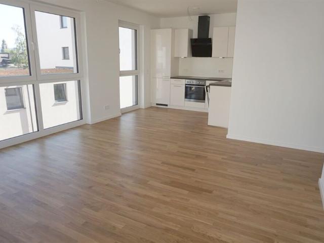 Moderne 2 ZKB mit Einbauküche & Balkon in begehrter Mosellage