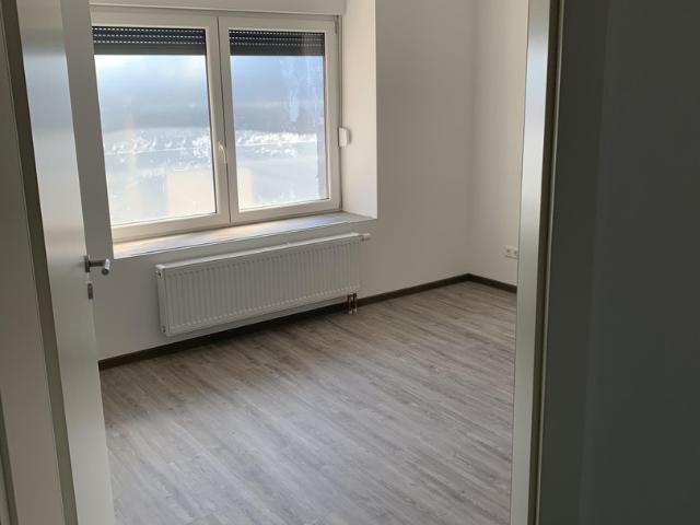 Moderne 3ZKB Wohnung mit großem Bad und Badewanne
