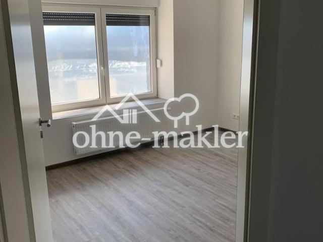Moderne 3ZKB Wohnung mit großem Bad und Badewanne