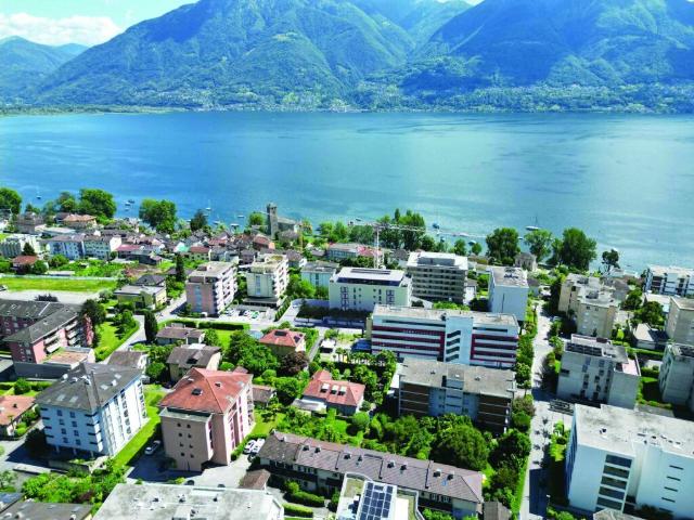 Moderne 3.5 Zi. Wohnung mit grosszügiger Terrasse und Seesicht