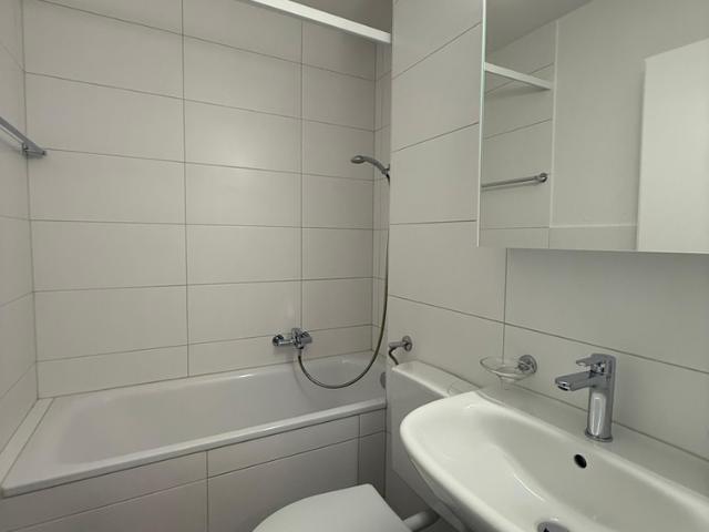 Moderne 3.5 Zimmerwohnung mit Balkon im 2. Stock / Mietzinsaktion