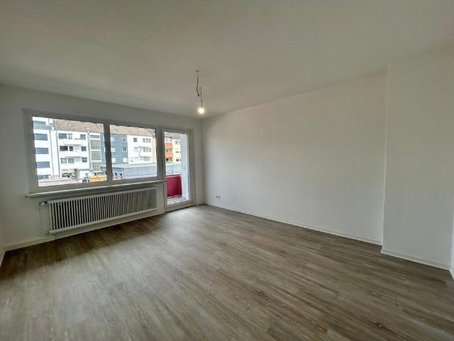Moderne 3,5 Zimmerwohnung mit Balkon und Tageslichtbad