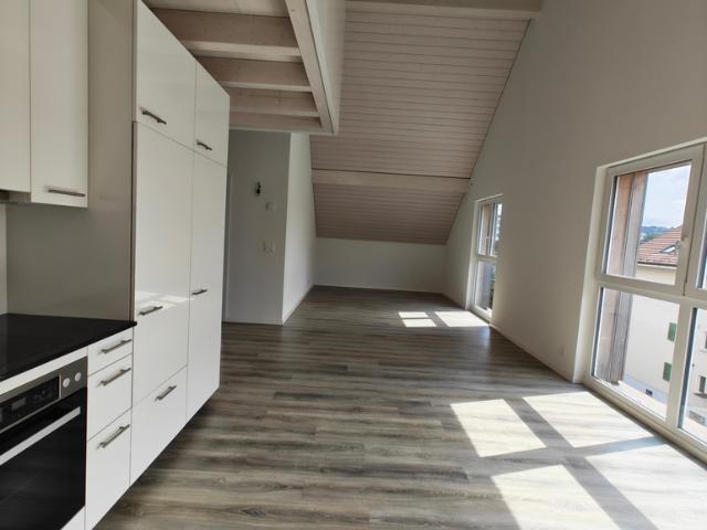 Moderne 3.5 Zimmerwohnung mit Gallerie im 3. Stock / Mietzinsaktion