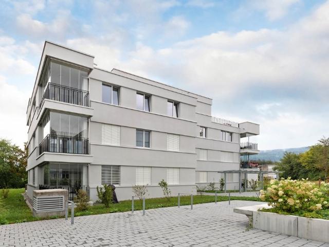 Moderne 3.5 Zimmerwohnung mit Loggia