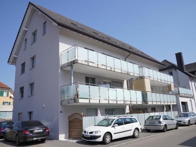 Moderne 3.5 Zimmerwohnung an sehr zentraler und schöner Lage