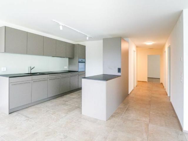Moderne 3.5 Zimmerwohnung im Herzen von Dornach
