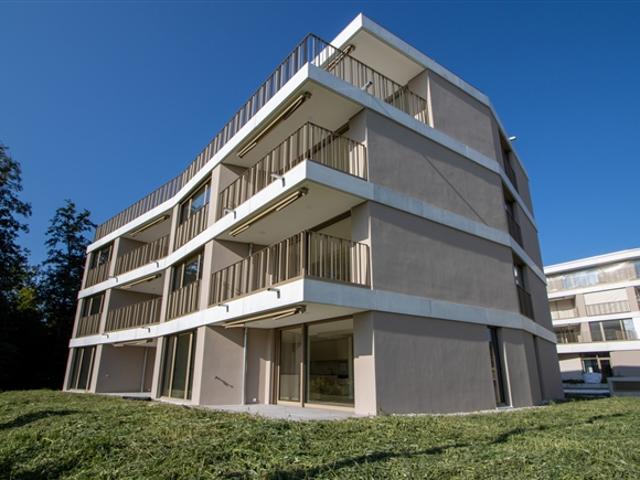 moderne 3.5 Zimmerwohnung in unmittelbarer Seenähe