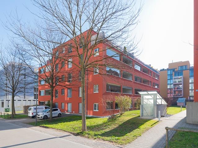 Moderne 3.5 Zimmerwohnung in Zürich Affoltern