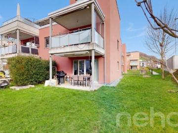 Moderne 3.5 Zimmer Gartenwohnung mit 184 m² Garten und Sitzplatz