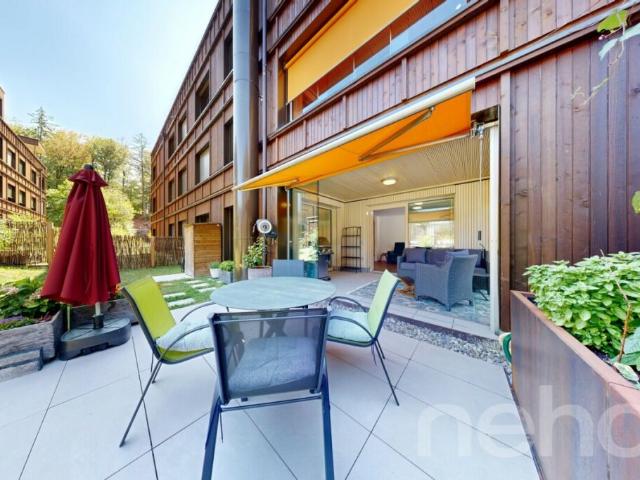 Moderne 3.5 Zimmer Gartenwohnung mit grosszügigem Aussenbereich