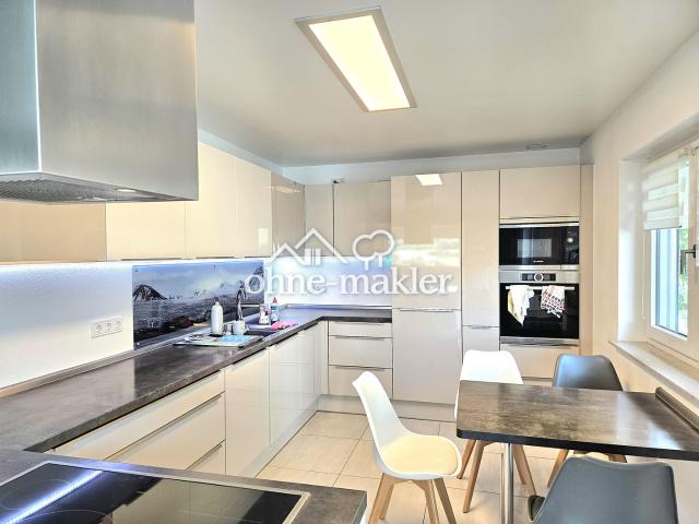 Moderne 3,5 Zimmer EG Wohnung 150 m² Wohnfläche + 190 m² Nutzfläche mit Balkonen & Terrasse & Garten