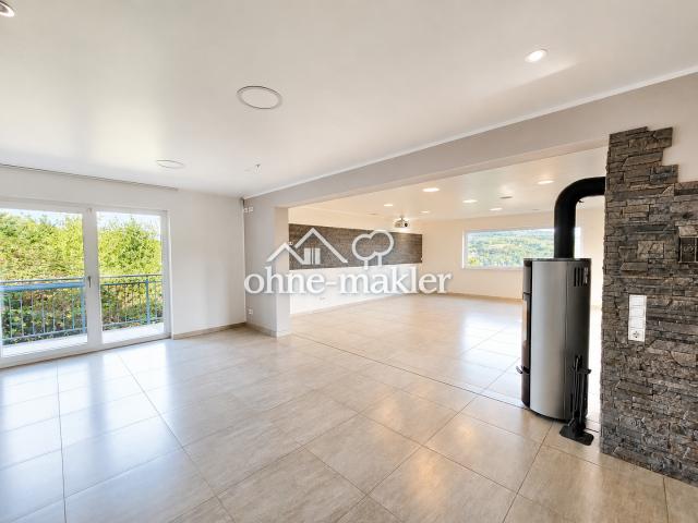 Moderne 3,5 Zimmer EG Wohnung 155 m² Wohnfläche + 190 m² Nutzfläche mit Balkonen & Terrasse & Garten