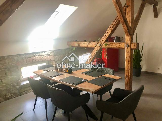 Moderne 3,5 Zimmer Loftwohnung mit Loggia