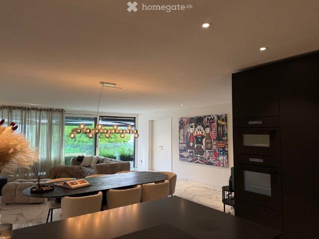 Moderne 3.5 Zimmer Neubauwohnung mit traumhaftem Seeblick in Stäfa