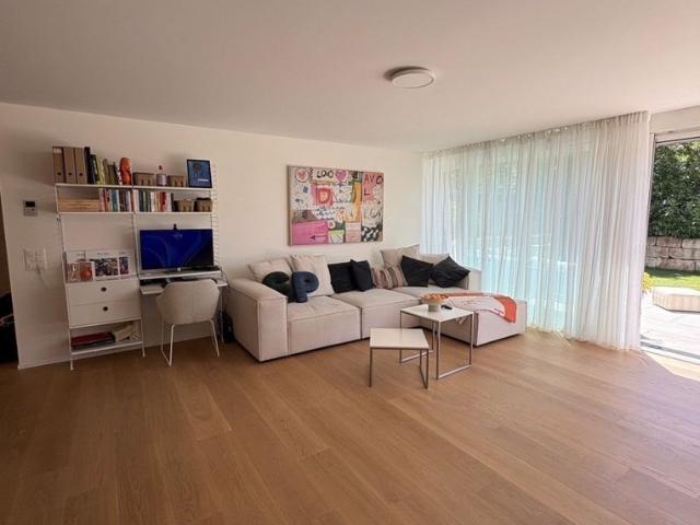 Moderne 3.5 Zimmer Wohnung in Meilen