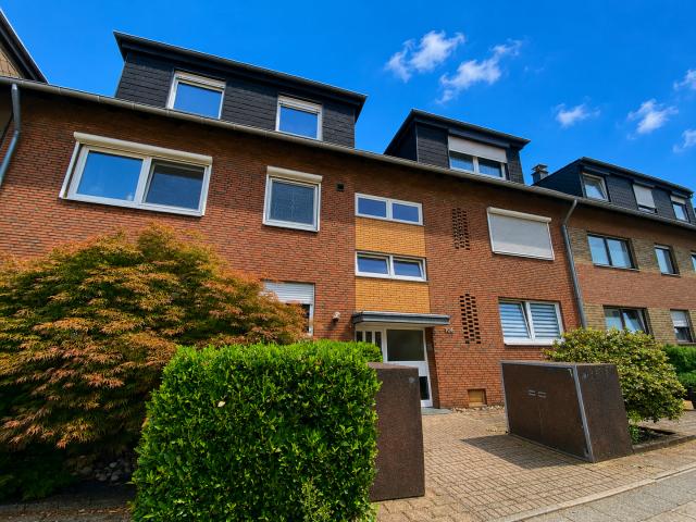 Moderne 3,5 Zimmer Wohnung mit Balkon in Bottrop â ab sofort zu vermieten