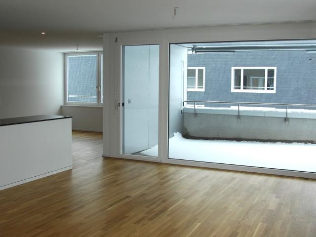 Moderne 3.5 Zimmer Wohnung mit Balkon in Unterentfelden