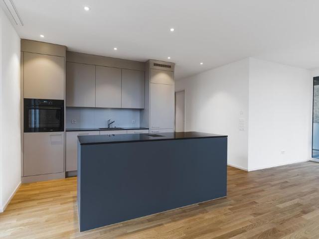 Moderne 3.5 Zimmer Wohnung mit Blick ins Grüne