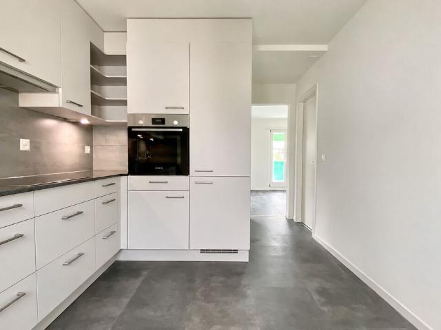 Moderne 3.5 Zimmer Wohnung mit grosszügigem Balkon