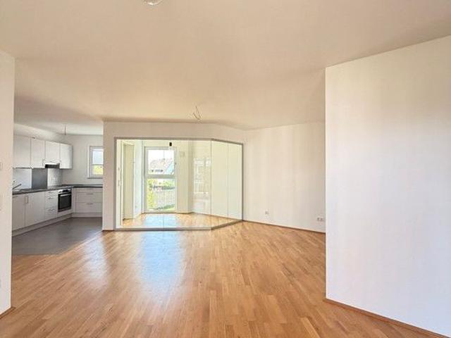 Moderne 3,5 Zimmer Wohnung mit hochwertiger Ausstattung, Balkon und TG Stellplatz mit Wallbox in Bestlage von Nürnberg