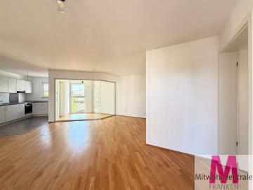 Moderne 3,5 Zimmer Wohnung mit hochwertiger Ausstattung, Balkon und TG Stellplatz mit Wallbox in Bestlage von Nürnberg