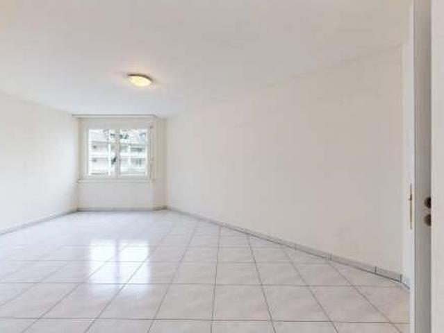 Moderne 3.5 Zimmer Wohnung mit sehr schöner Aussicht