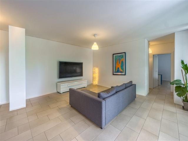 Moderne 3,5 Zimmerwohnung mit Terrasse in Lugano