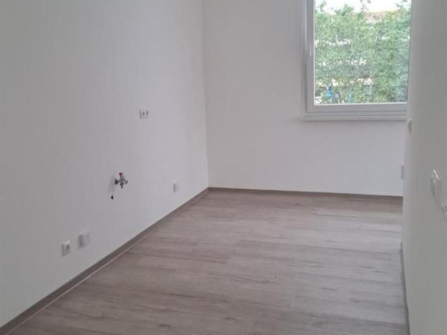 Moderne 3 Raum Wohnung mit Dachterrasse!