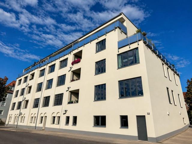 Moderne 3 Raum Wohnung mit Loggia