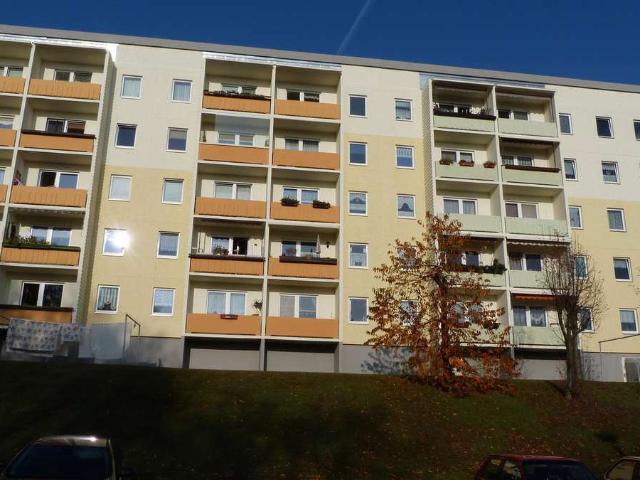 Moderne 3 Raumwohnung mit Balkon