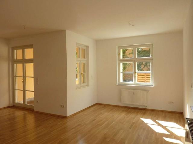 Moderne 3 Raumwohnung mit sonniger Loggia direkt am Mariannenpark!