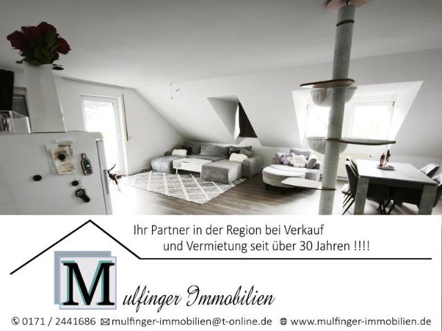moderne 3 zi. dg 2. og wohnung mit balkon und kfz stellplatz