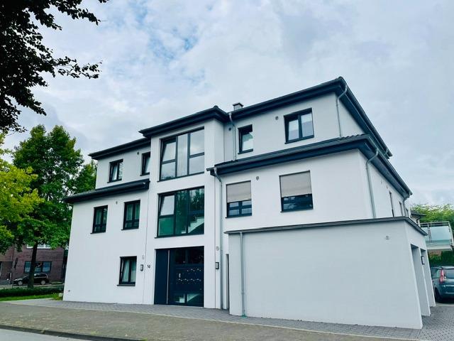 Moderne 3 Zi. Wohnung 2. OG, Fahrstuhl Balkon Garage Lüftungsanl. in 33428 Harsewinkel
