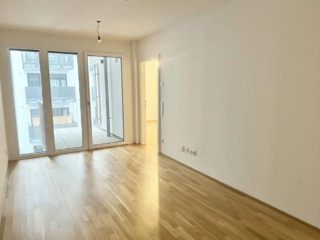 Moderne 3 Zi Wohnung mit Balkon nahe U1 Kagraner Platz