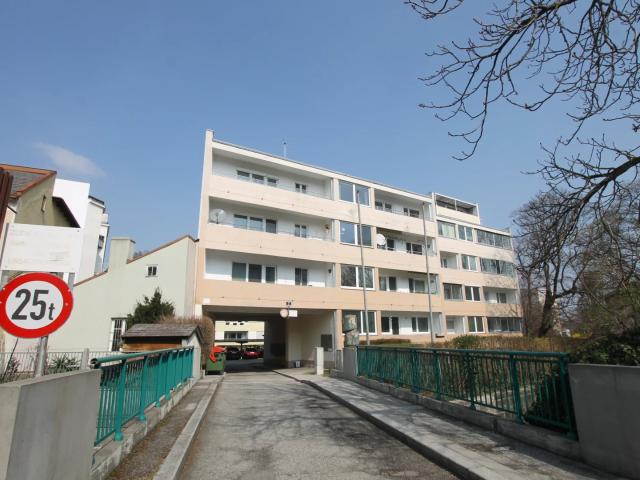 Moderne 3 Zi Wohnung mit Balkon in Mödling, 76m², gepflegt, offene Wohnküche!
