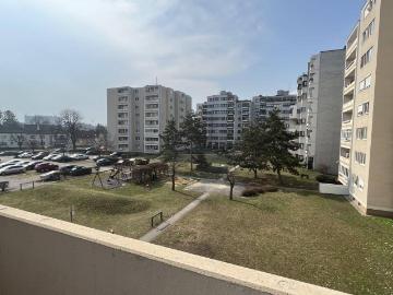 Moderne 3 Zi Wohnung mit Fernblick, Südwestbalkon und Lift in Wiener Neustadt!