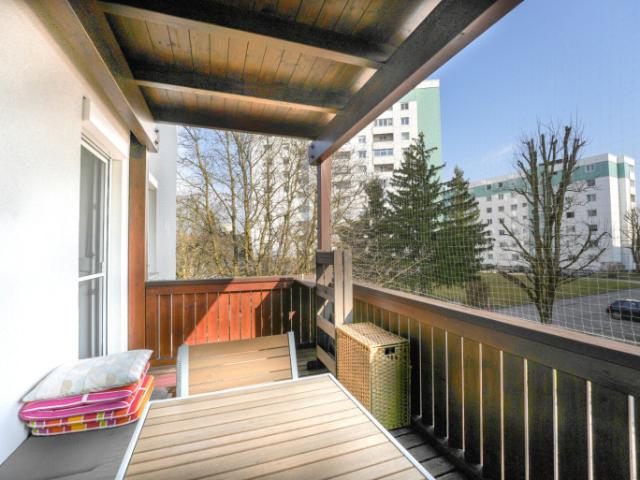 Moderne 3 Zi Wohnung mit Loggia, Garage & Einbauküche in Wels