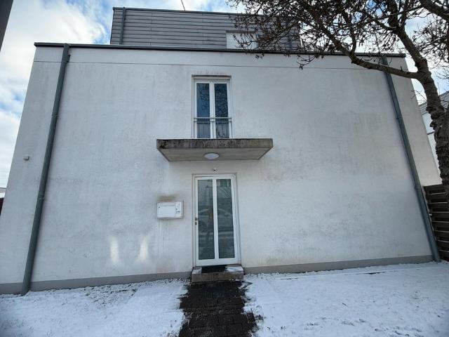 Moderne 3 Zimmer Maisonettewohnung mit zwei Terassen & Tiefgarage