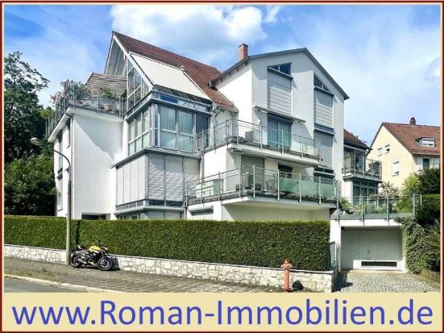 Moderne 3 Zimmer Mietwohnung mit Balkon und Tiefgaragen Duplex Stellplatz in Nürnberg Erlenstegen!