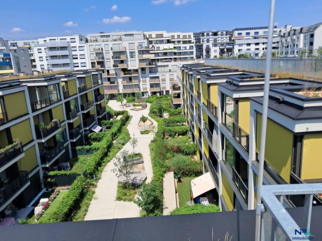 Moderne 3 Zimmer Mietwohnung mit großer Loggia in bester Lage