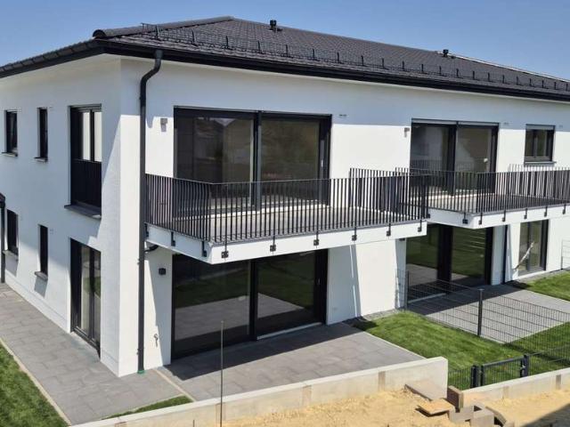 Moderne 3 Zimmer Neubauwohnung mit Balkon in Hohenthann