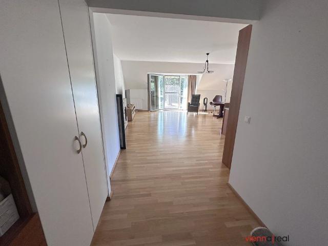 Moderne 3 Zimmer Neubauwohnung mit Balkon, Südwestausrichtung, Grünblick, parkähnlicher Garten