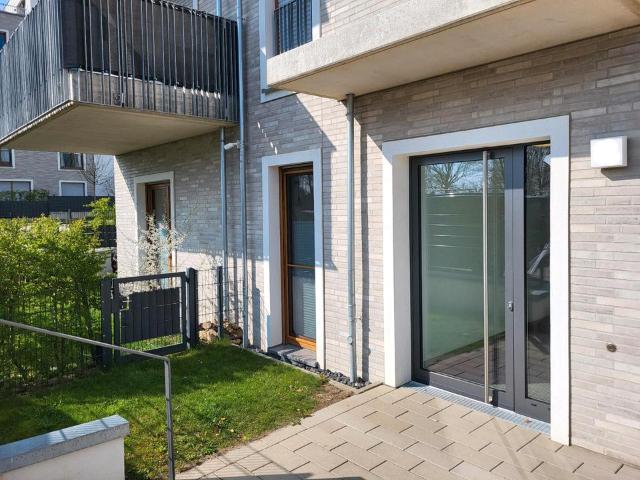 Moderne 3 Zimmer Neubauwohnung mit Garten und Tiefgarage
