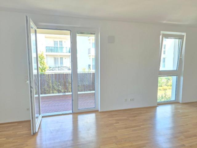 Moderne 3 Zimmer Neubauwohnung mit großem Balkon in Ruhelage